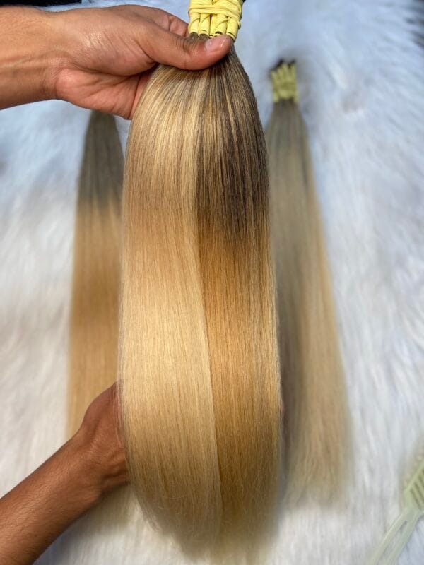 Cabelo Brasileiro Loiro 55cm (Raiz Escura) - Imagem 2